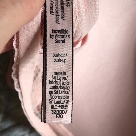 New w/o tags Incredible by Victorias Secret Push-up Bra - Picture 8 of 8